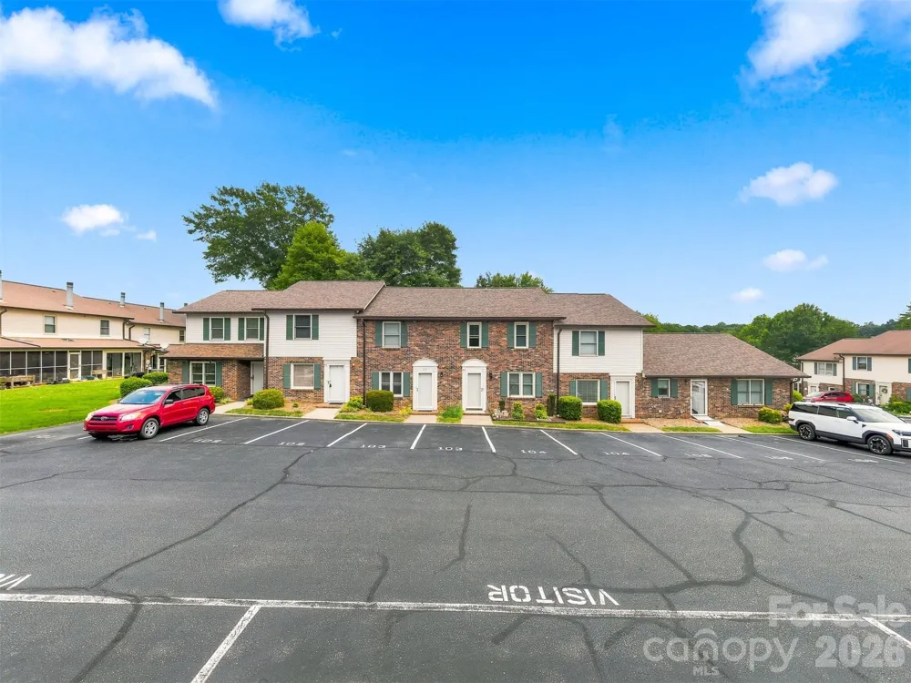 1330 5th Street NE #102 Hickory, NC 28601