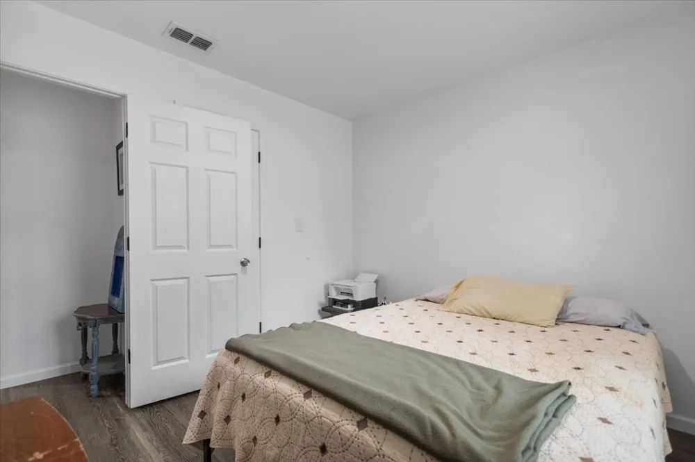 215 HULL STREET Gladewater, TX 75647