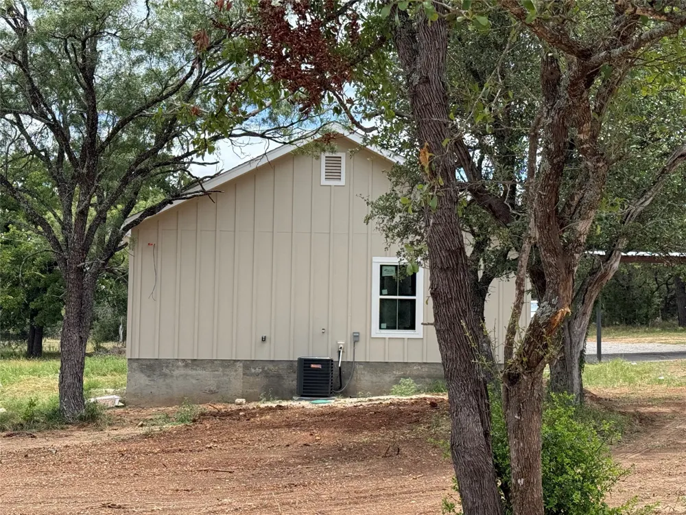 1882 County Road 1154 Lampasas, TX 76550