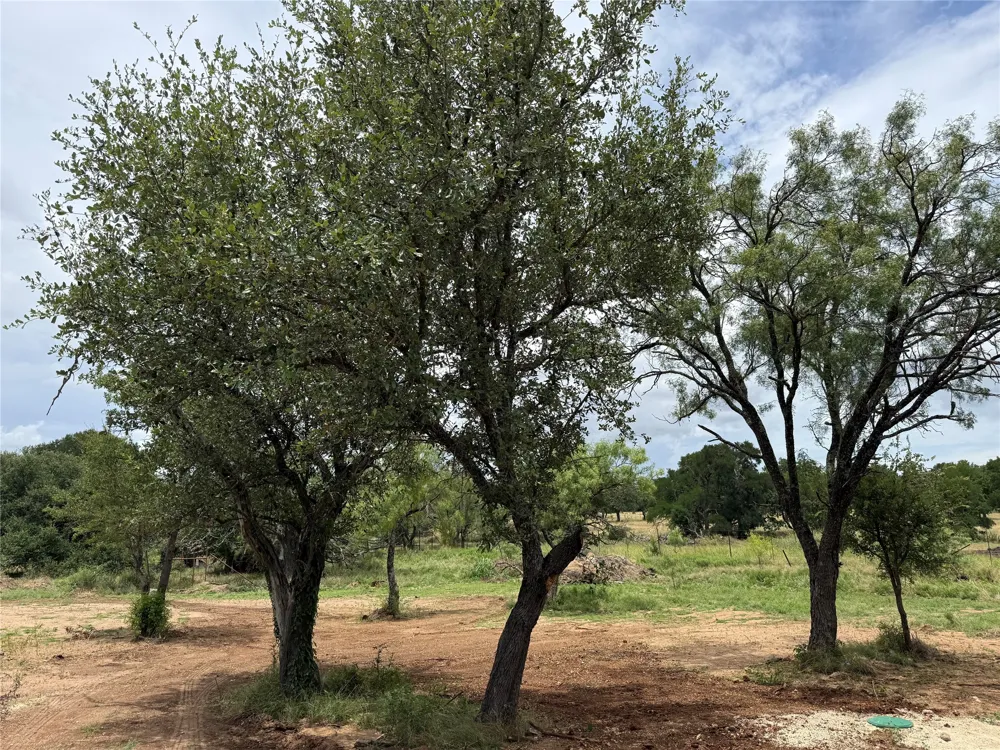 1882 County Road 1154 Lampasas, TX 76550