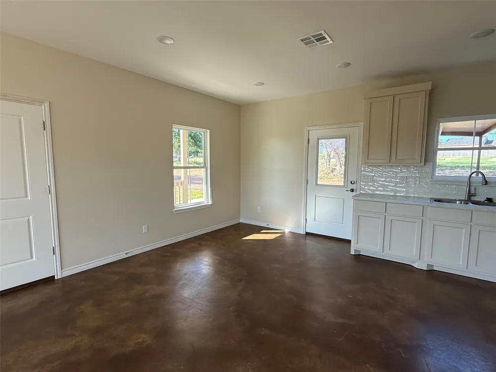 1882 County Road 1154 Lampasas, TX 76550