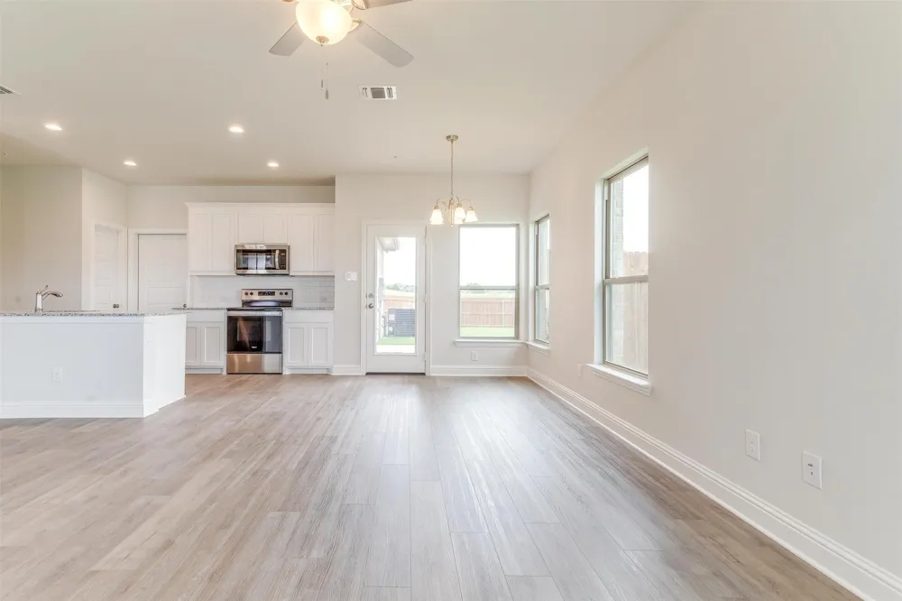 1533 Homeplace Circle Mansfield, TX 76063