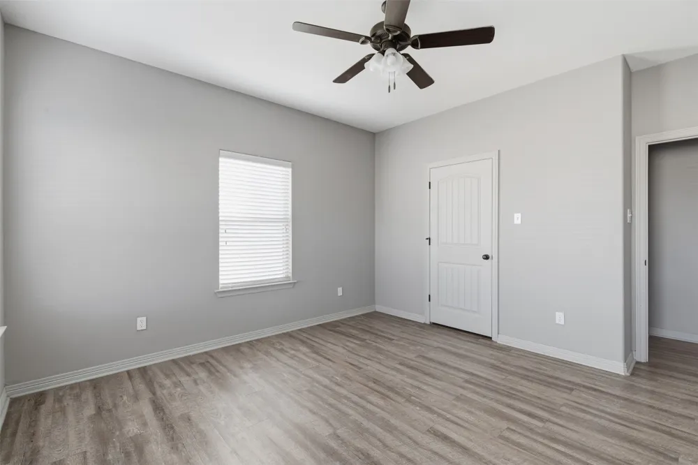 101 W Capps Street #D Rio Vista, TX 76093