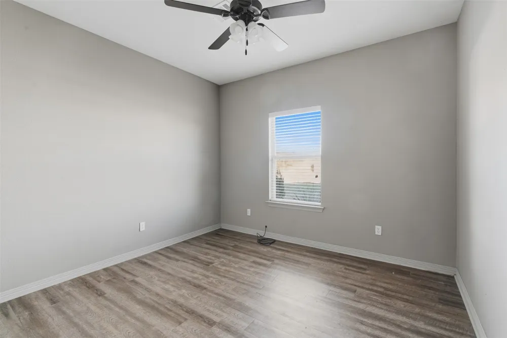 101 W Capps Street #D Rio Vista, TX 76093