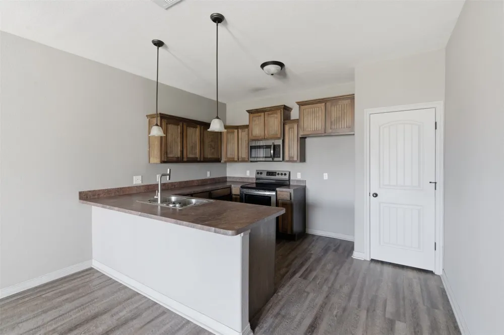 101 W Capps Street #D Rio Vista, TX 76093