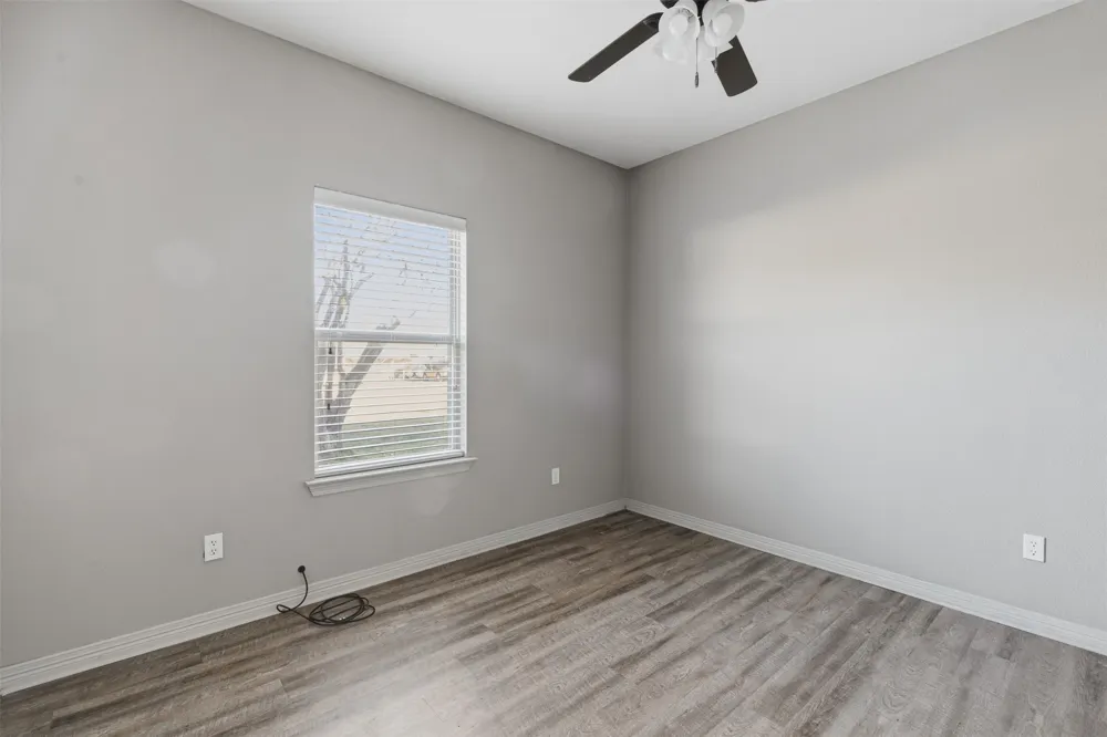101 W Capps Street #D Rio Vista, TX 76093