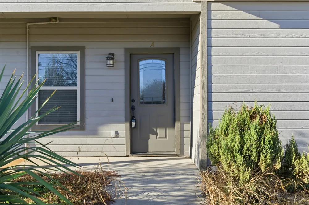 101 W Capps Street #D Rio Vista, TX 76093