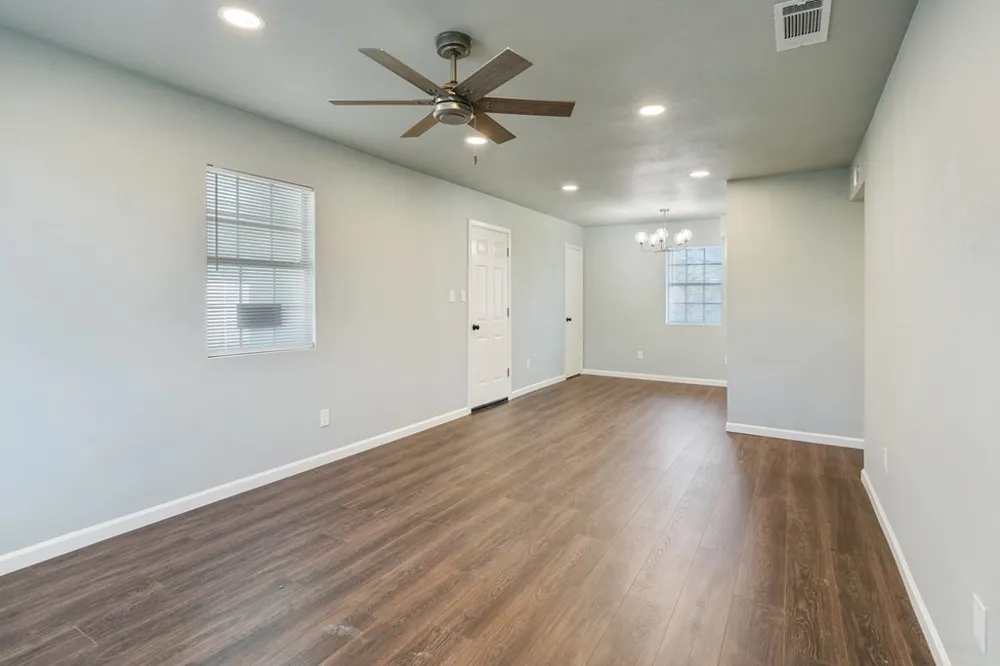 208 Coleman Street Mabank, TX 75147