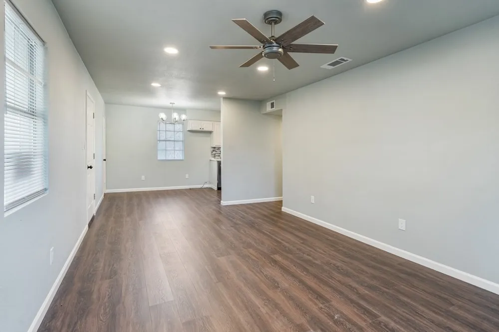 208 Coleman Street Mabank, TX 75147