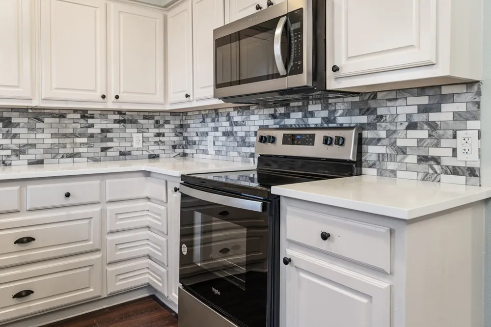 208 Coleman Street Mabank, TX 75147