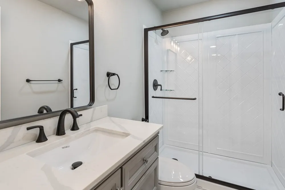 208 Coleman Street Mabank, TX 75147