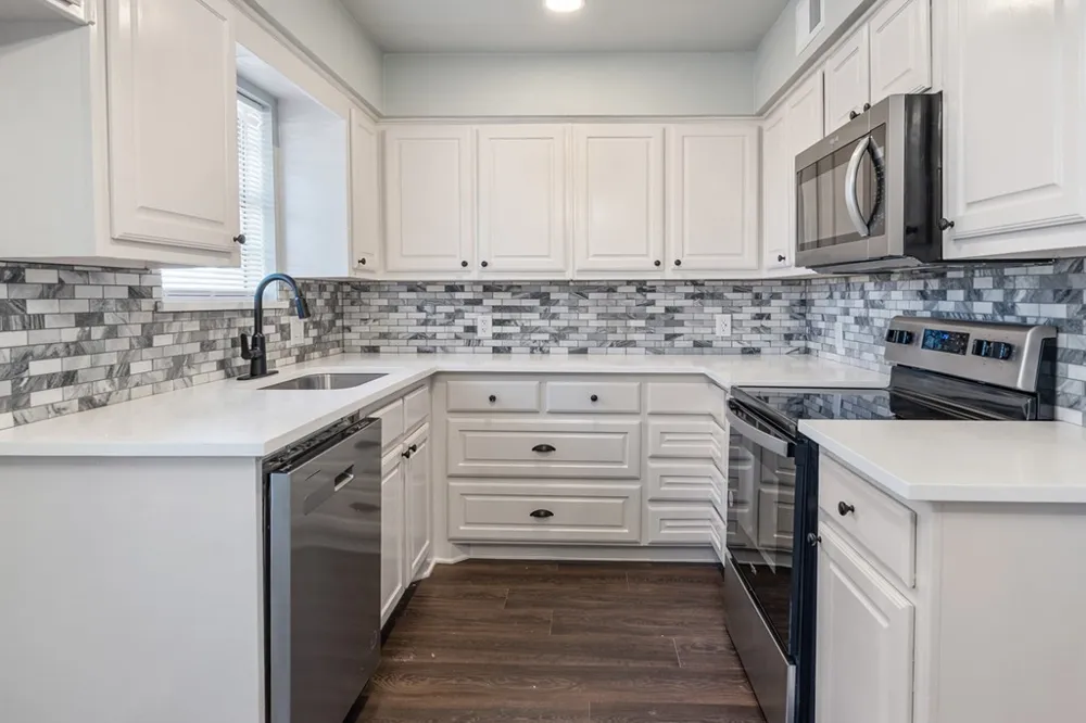 208 Coleman Street Mabank, TX 75147
