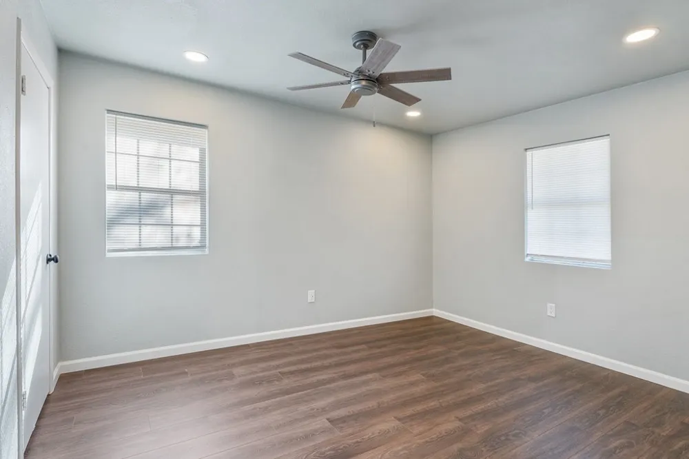 208 Coleman Street Mabank, TX 75147