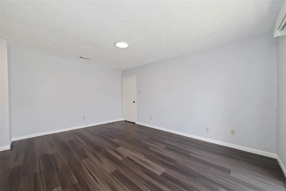 6611 Grandvale Drive Houston, TX 77072