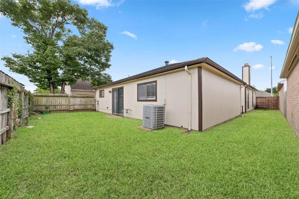 6611 Grandvale Drive Houston, TX 77072