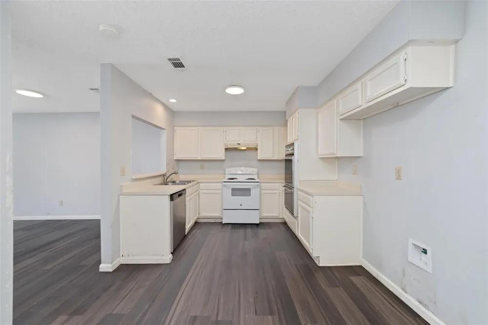 6611 Grandvale Drive Houston, TX 77072