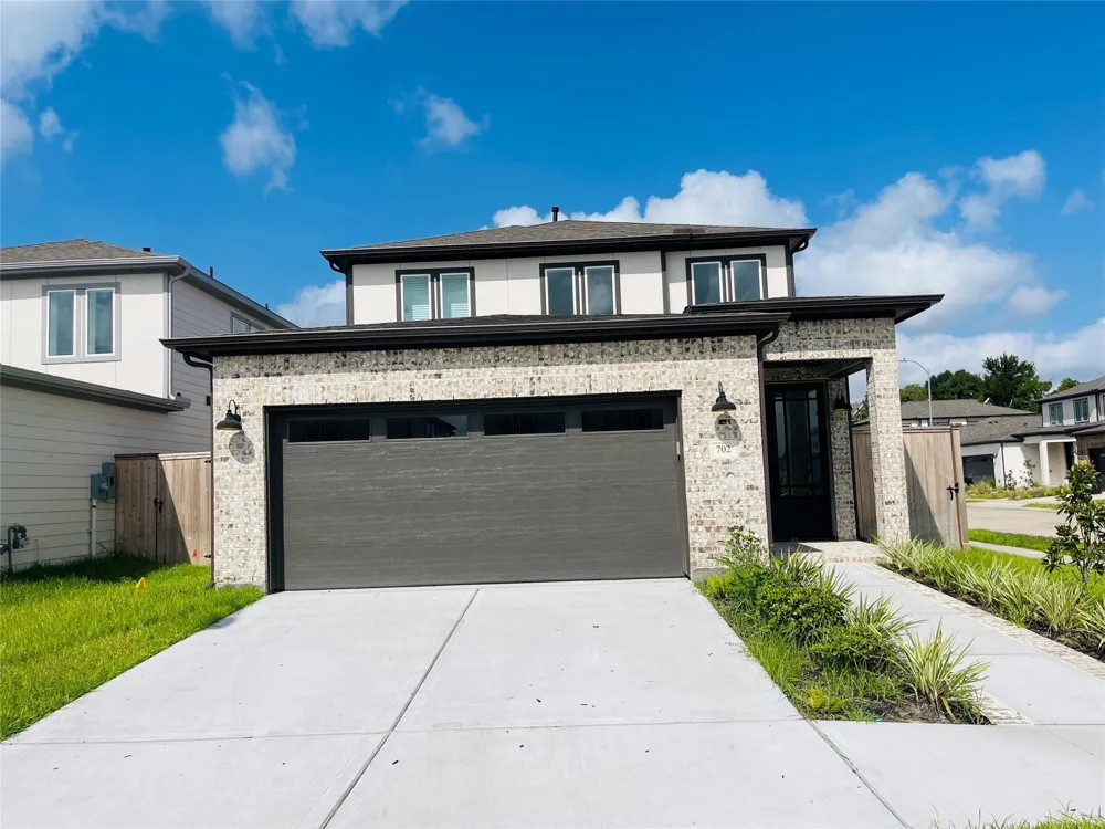 702 Sonfield Drive Stafford, TX 77477