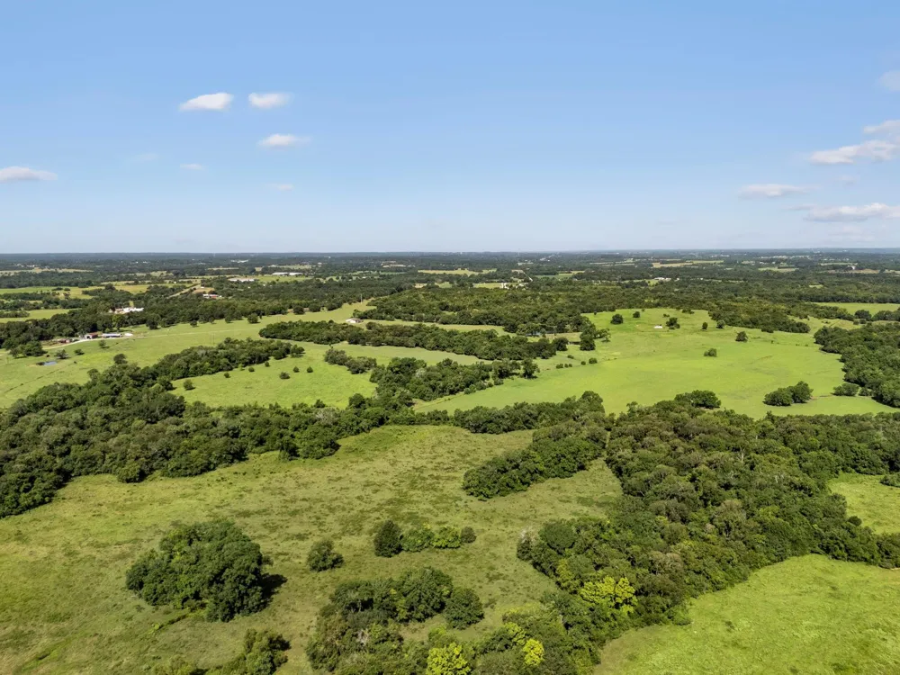 18121 Highway 105 E Plantersville, TX 77363