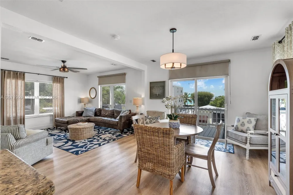 21 Mockingbird Rd Key Largo, FL 33037