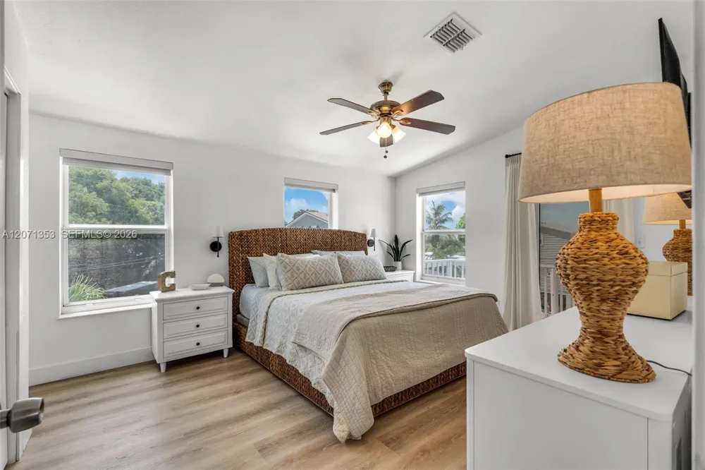 21 Mockingbird Rd Key Largo, FL 33037