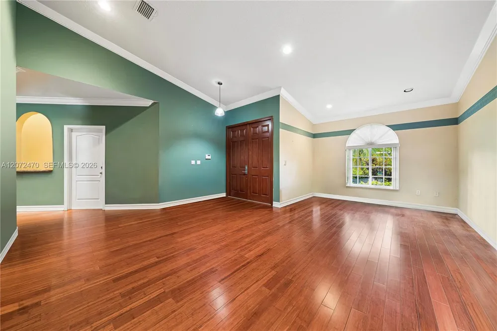15720 SW 252nd St Homestead, FL 33031