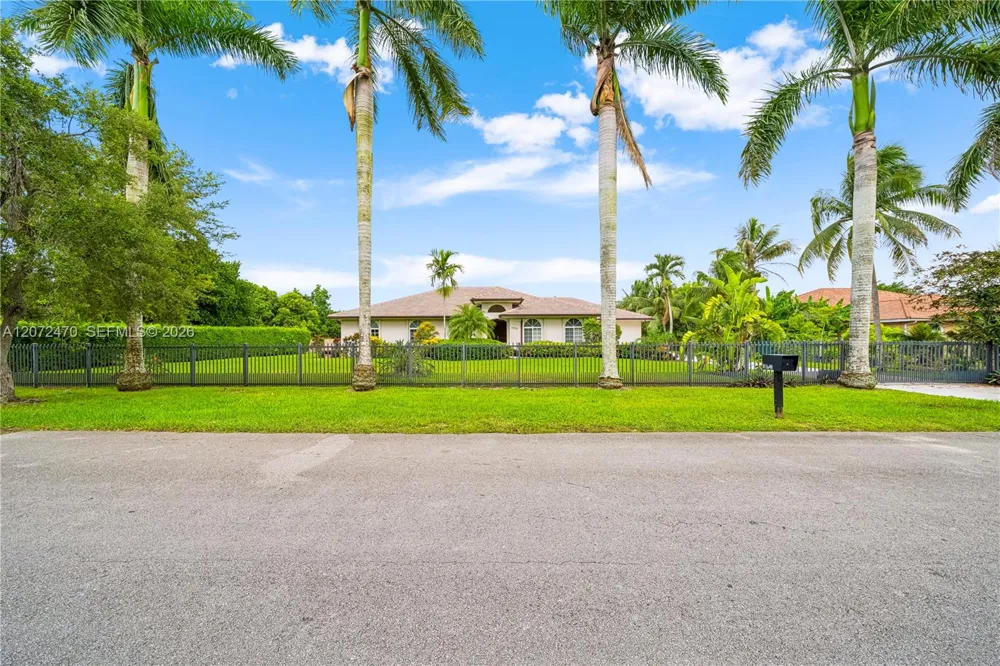 15720 SW 252nd St Homestead, FL 33031