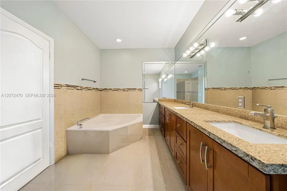 15720 SW 252nd St Homestead, FL 33031