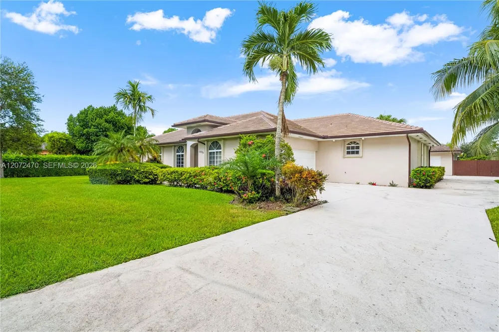 15720 SW 252nd St Homestead, FL 33031