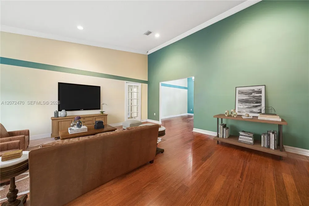 15720 SW 252nd St Homestead, FL 33031