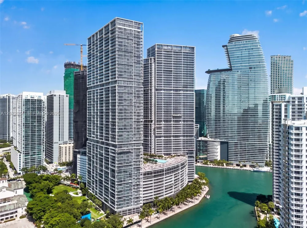 465 Brickell Ave #419 Miami, FL 33131