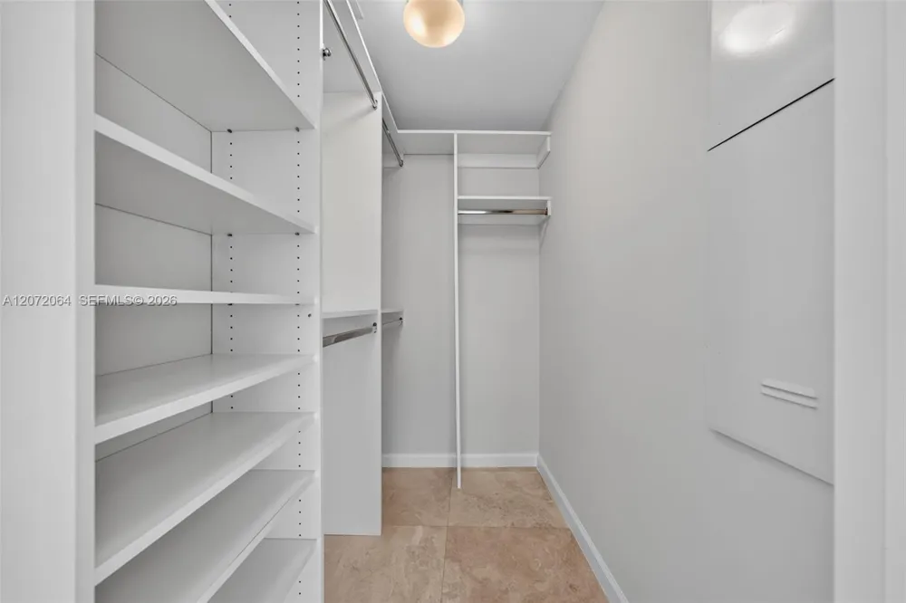 465 Brickell Ave #419 Miami, FL 33131