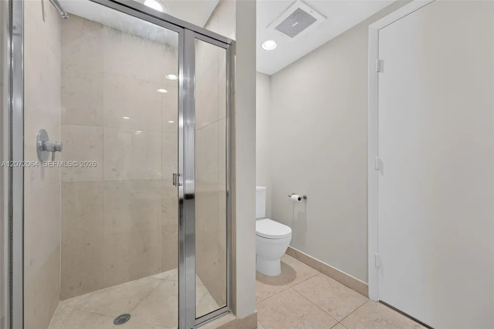 465 Brickell Ave #419 Miami, FL 33131