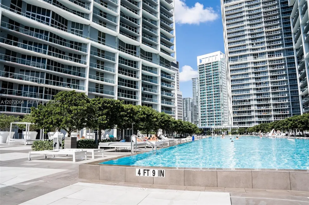 465 Brickell Ave #419 Miami, FL 33131