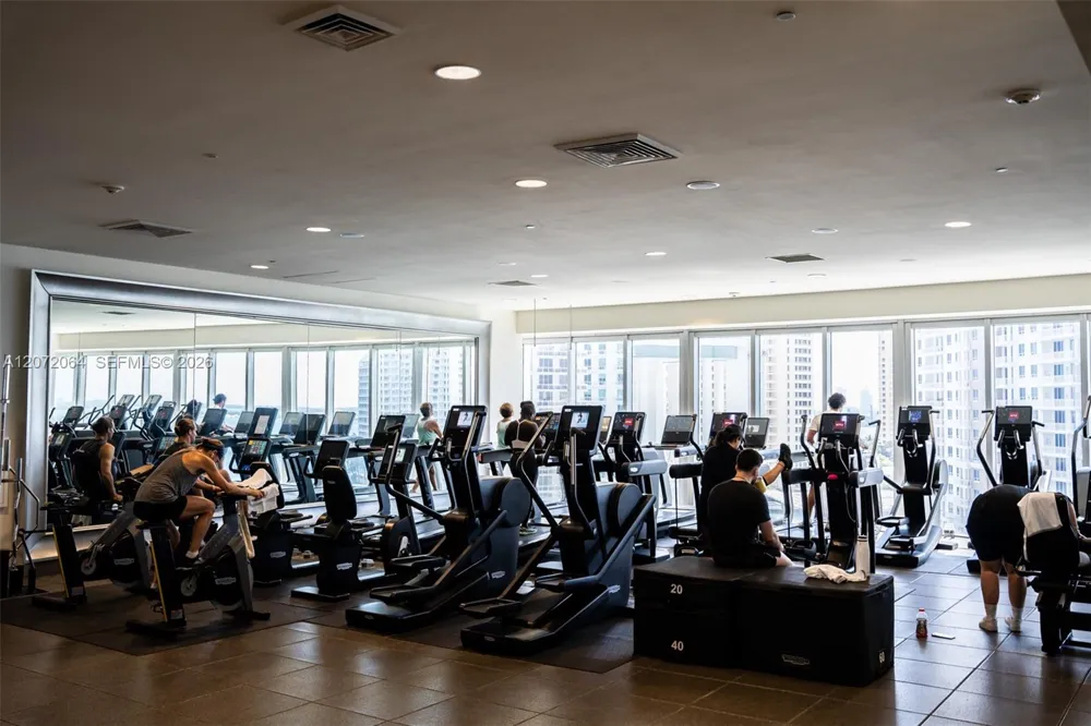 465 Brickell Ave #419 Miami, FL 33131