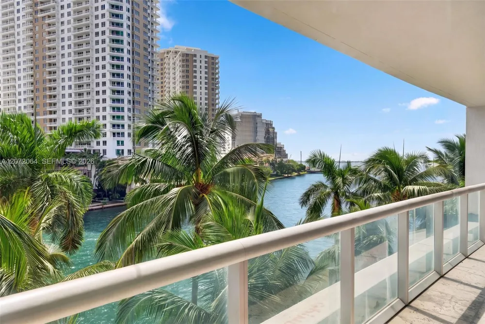 465 Brickell Ave #419 Miami, FL 33131
