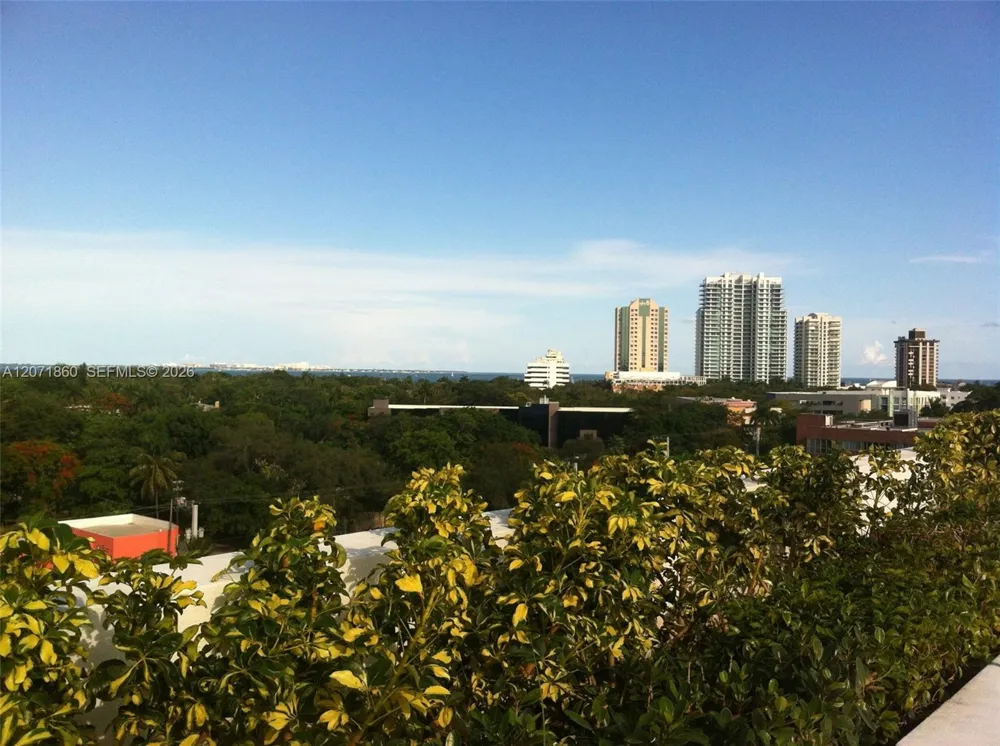 2740 SW 28th Ter #206 Miami, FL 33133