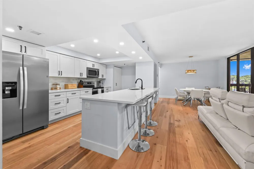 955 Egret Circle #408 Delray Beach, FL 33444