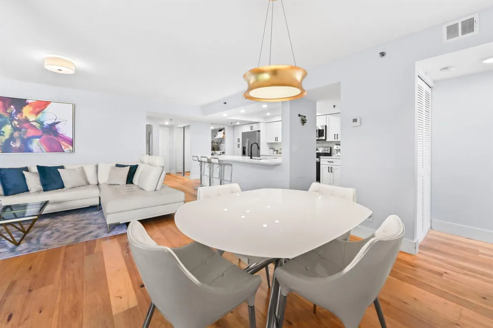 955 Egret Circle #408 Delray Beach, FL 33444