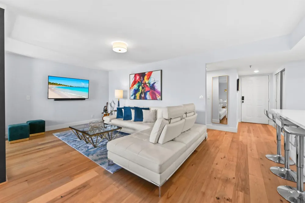 955 Egret Circle #408 Delray Beach, FL 33444
