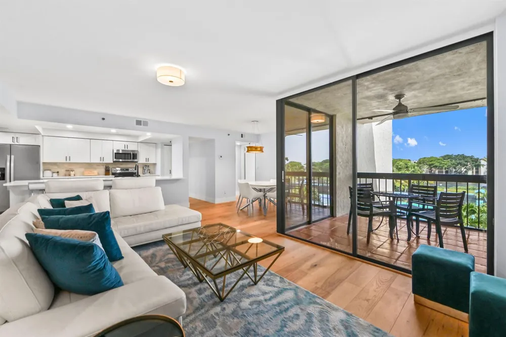 955 Egret Circle #408 Delray Beach, FL 33444
