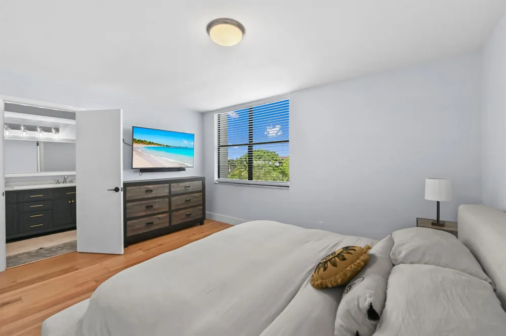 955 Egret Circle #408 Delray Beach, FL 33444