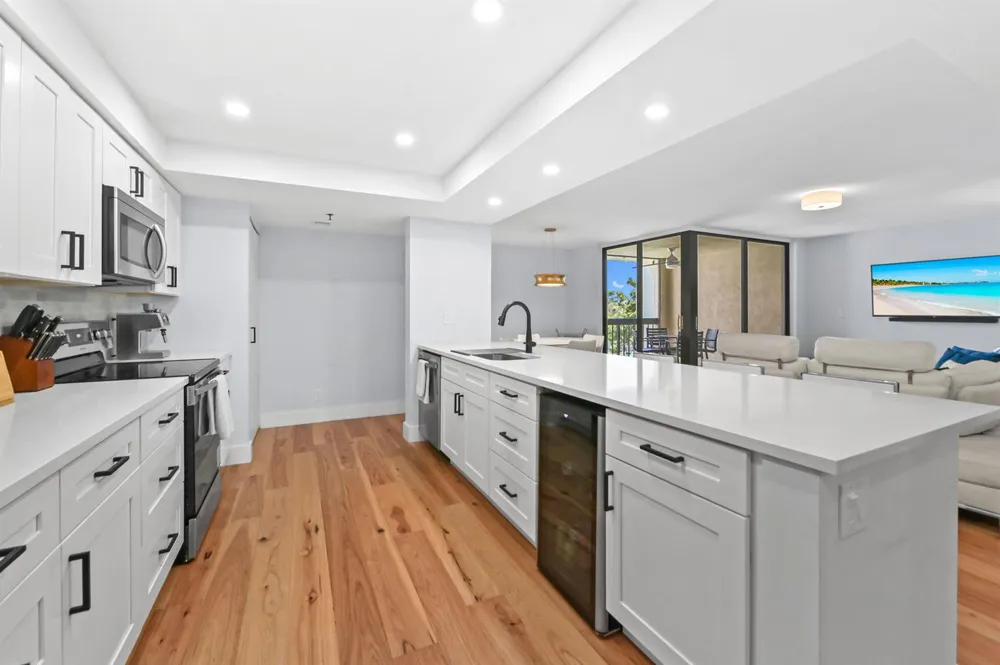 955 Egret Circle #408 Delray Beach, FL 33444