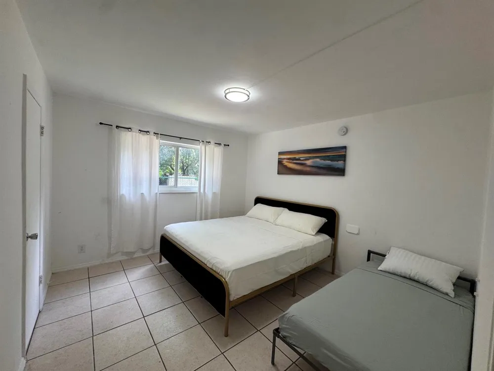 811 SE 16TH STREET #106 Fort Lauderdale, FL 33316