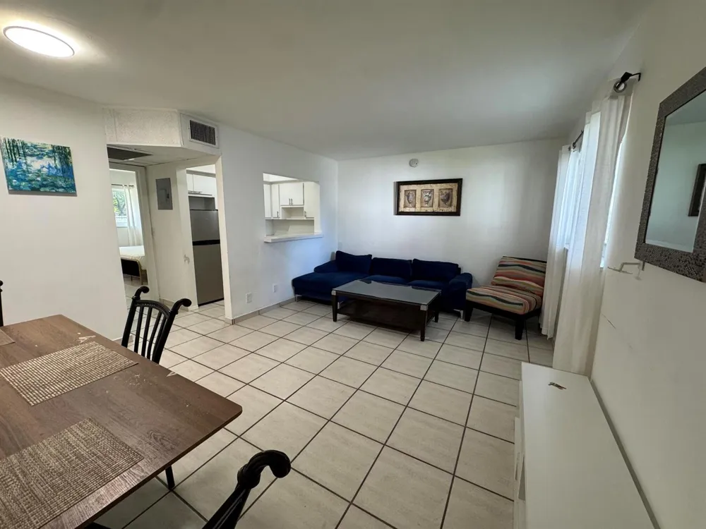 811 SE 16TH STREET #106 Fort Lauderdale, FL 33316