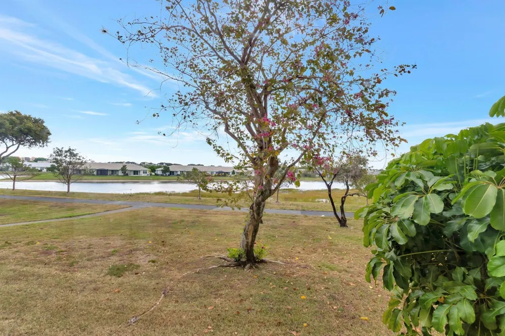 7240 Huntington Lane #202 Delray Beach, FL 33446