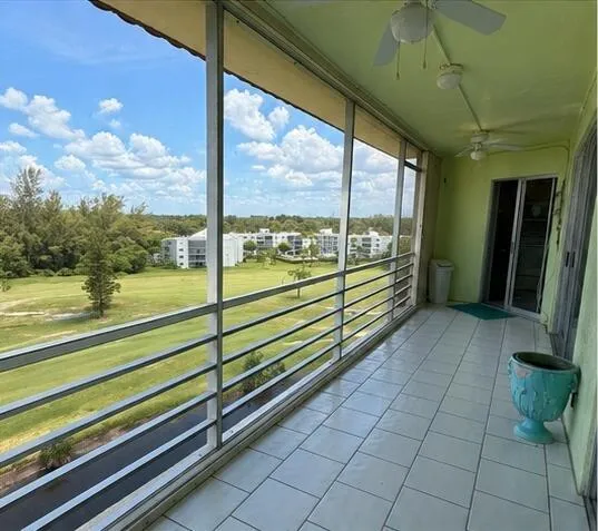 3465 VIA POINCIANA #804 Lake Worth, FL 33467