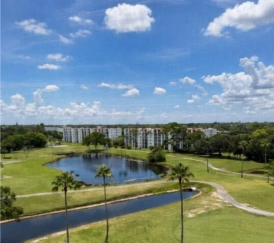 3465 VIA POINCIANA #804 Lake Worth, FL 33467