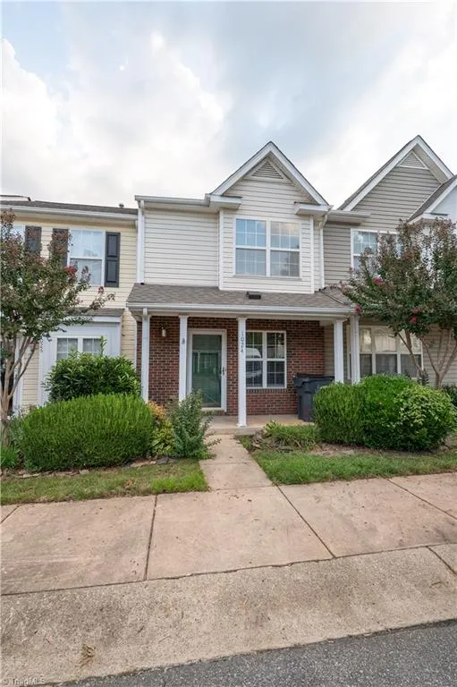 1024 Oak Blossom Way Whitsett, NC 27377