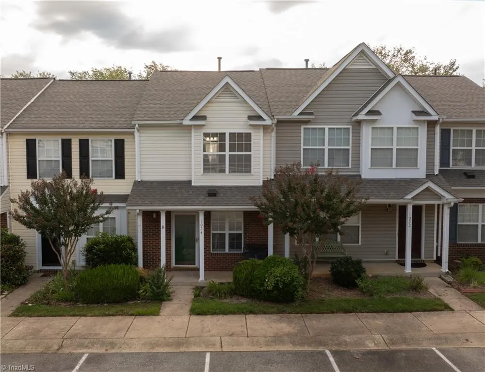 1024 Oak Blossom Way Whitsett, NC 27377