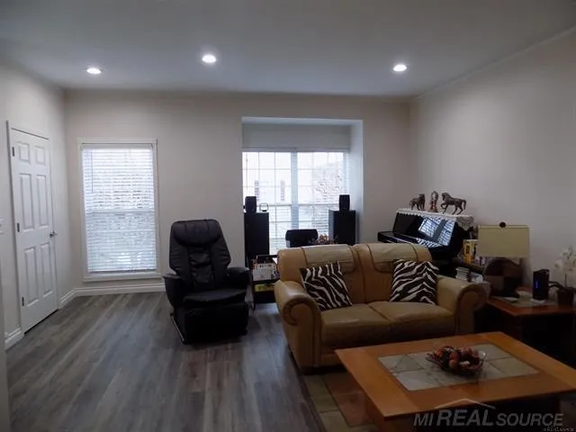 36225 Dominion Circle Sterling Heights City, MI 48310